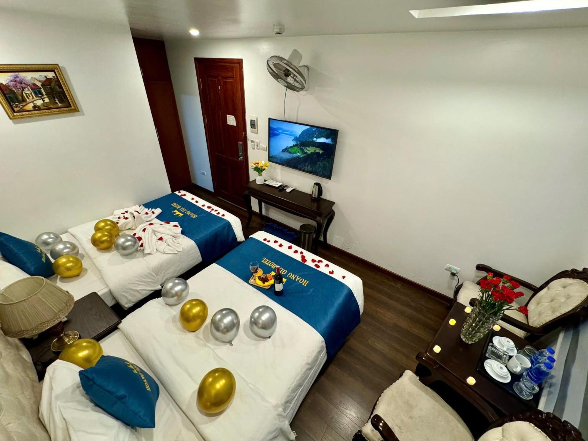 Hoang Gia Hotel Nhan Hoa Hanoi Exterior photo
