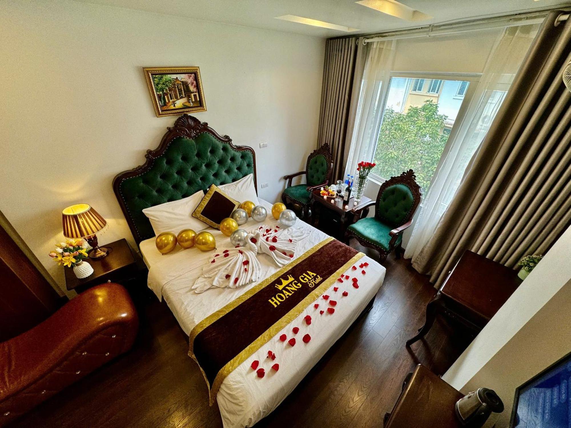 Hoang Gia Hotel Nhan Hoa Hanoi Exterior photo