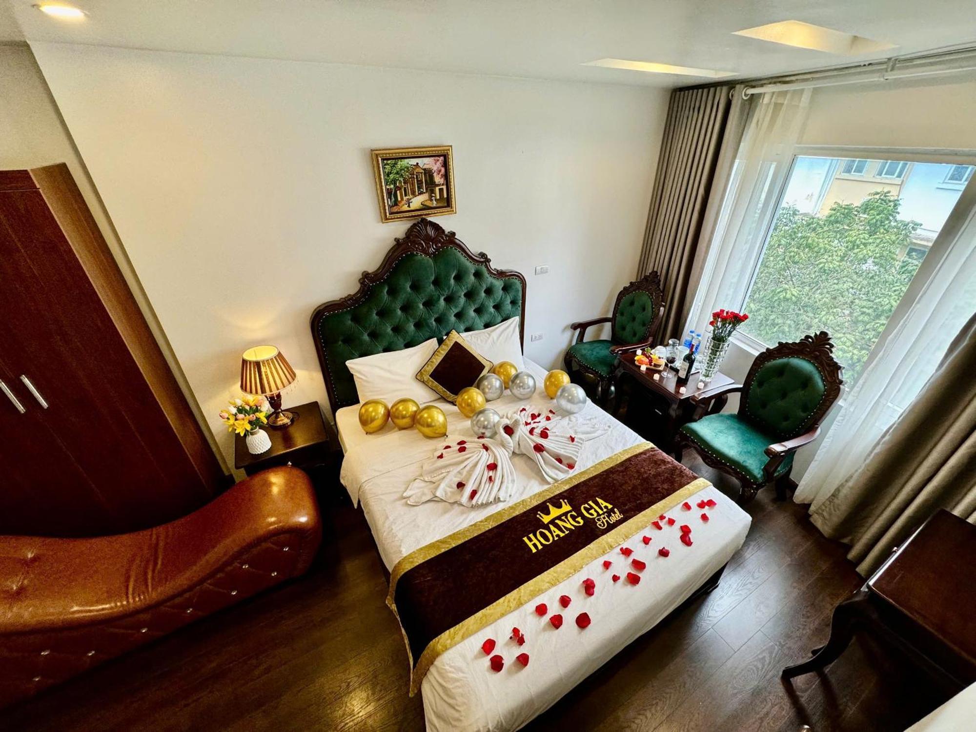 Hoang Gia Hotel Nhan Hoa Hanoi Exterior photo